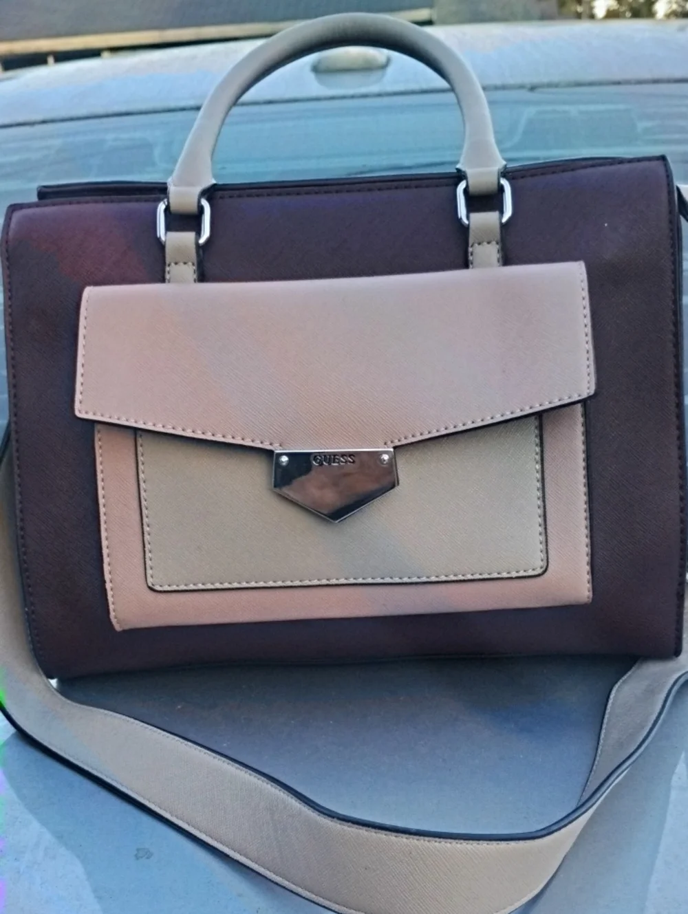 Guess elegant satchel
